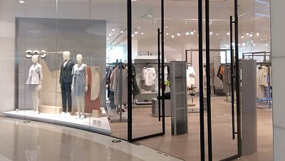 Mua sắm sang chảnh tại Trung tâm thương mại China World Mall